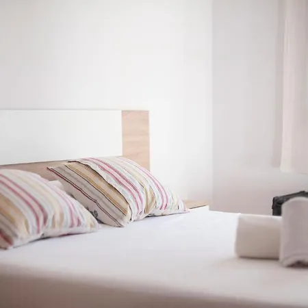 50m De La Playa . Wifi Gratis Holiday home Calafell